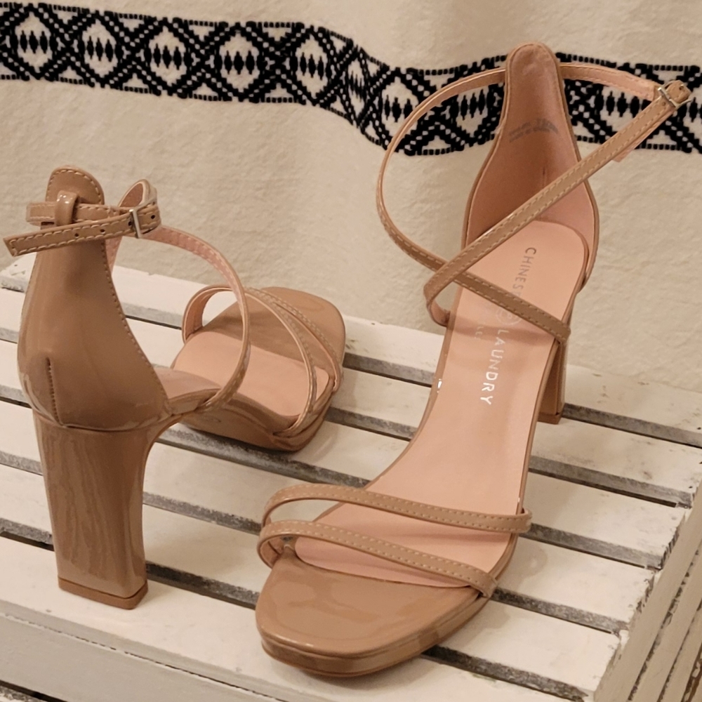 Chinese Laundry Taryn Heels 7.5 Nude/Tan Strappy Spring Sandal Graduation Bridal